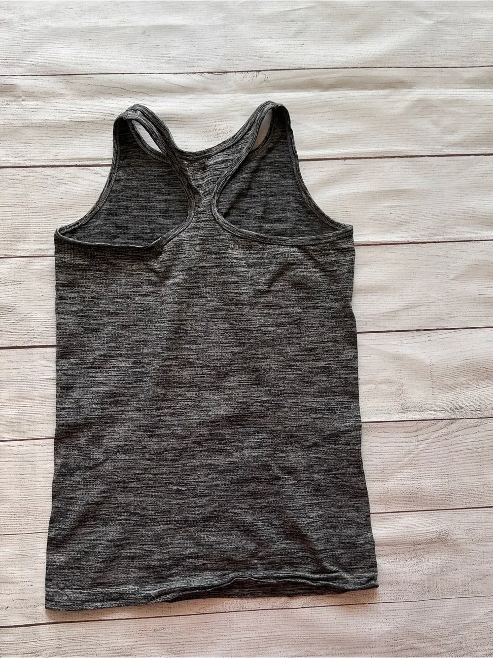 Athleta Tank Top Womens M Medium Gray Renew Seamless Racerback Fitted Stretch